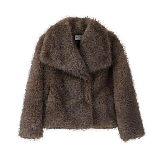 Winter Fashion Gradient Faux Fox Fur Coat for Women – Luxury High Street Style with Big Fur Collar