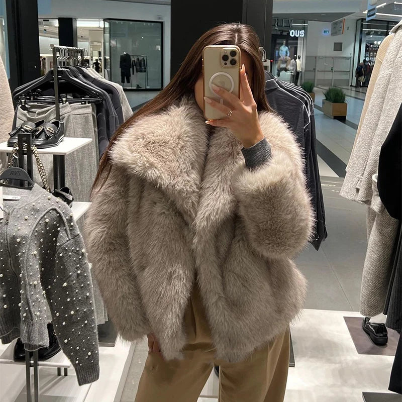 Winter Fashion Gradient Faux Fox Fur Coat for Women – Luxury High Street Style with Big Fur Collar